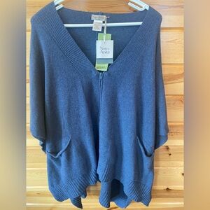 Classic blue v- neck sweater by, Note Di Anita. 
O/S